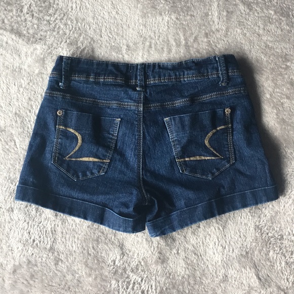 RE brand stretchy dark wash skinny denim shorts - Picture 2 of 7